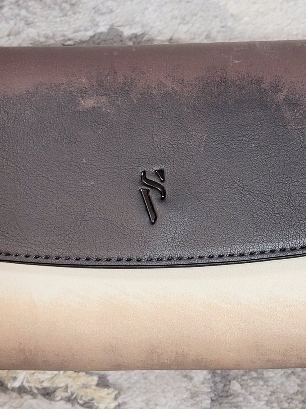 Simply Vera Vera Wang Neutral Colorblock Crossbody Bag | Minimalist Modern Purse - Picture 5 of 5